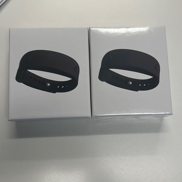 Freeband hand sanitizer bracelet - Picture 1 of 4